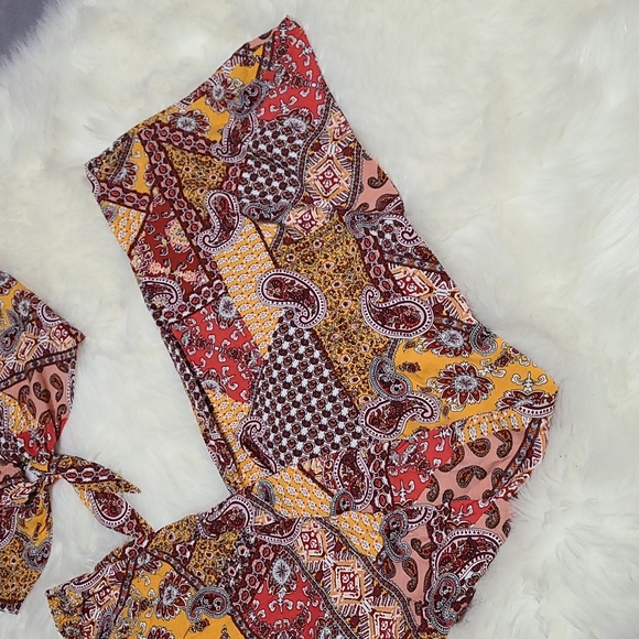 Ultra Flirt Spaghetti Strap Tie Front Top w/Matching Wide Leg Pants. - Picture 3 of 6